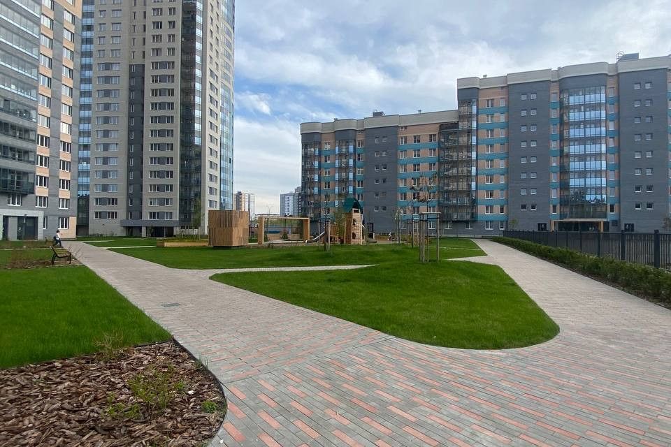 Продаётся 1-комнатная квартира, 42 м²