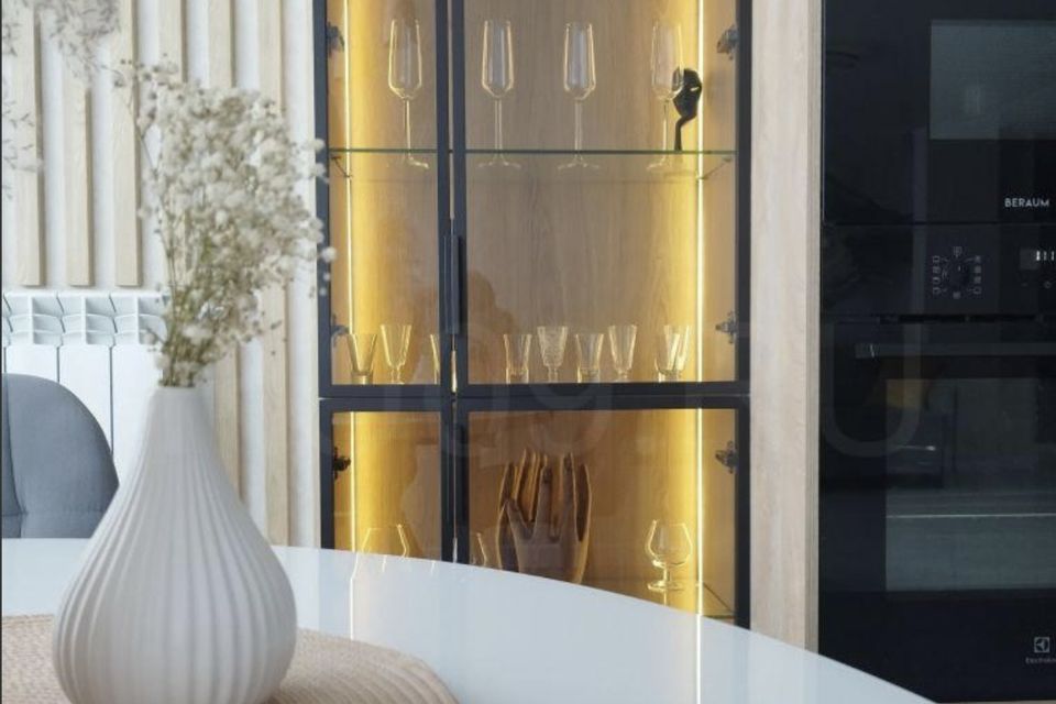 Продаётся 3-комнатная квартира, 104 м²