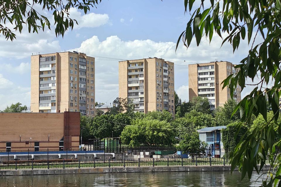 Продаётся 3-комнатная квартира, 61.6 м²