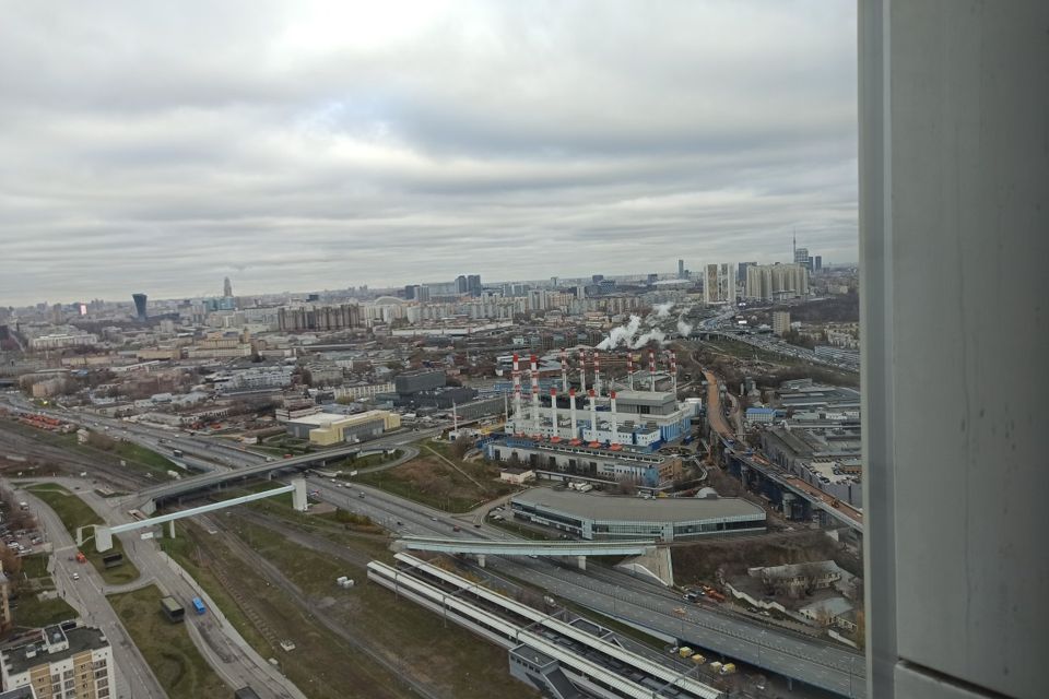 Продаётся 3-комнатная квартира, 107.9 м²