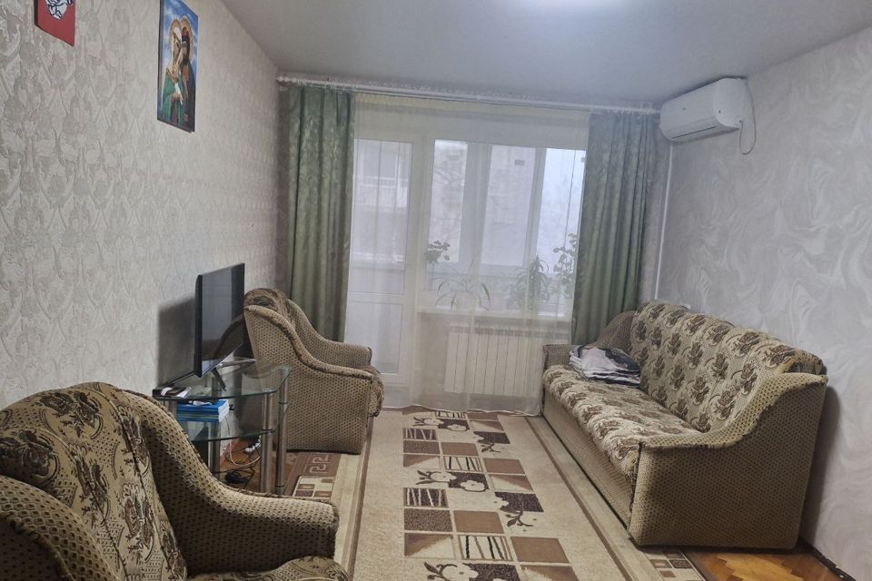 Продаётся 3-комнатная квартира, 52.4 м²