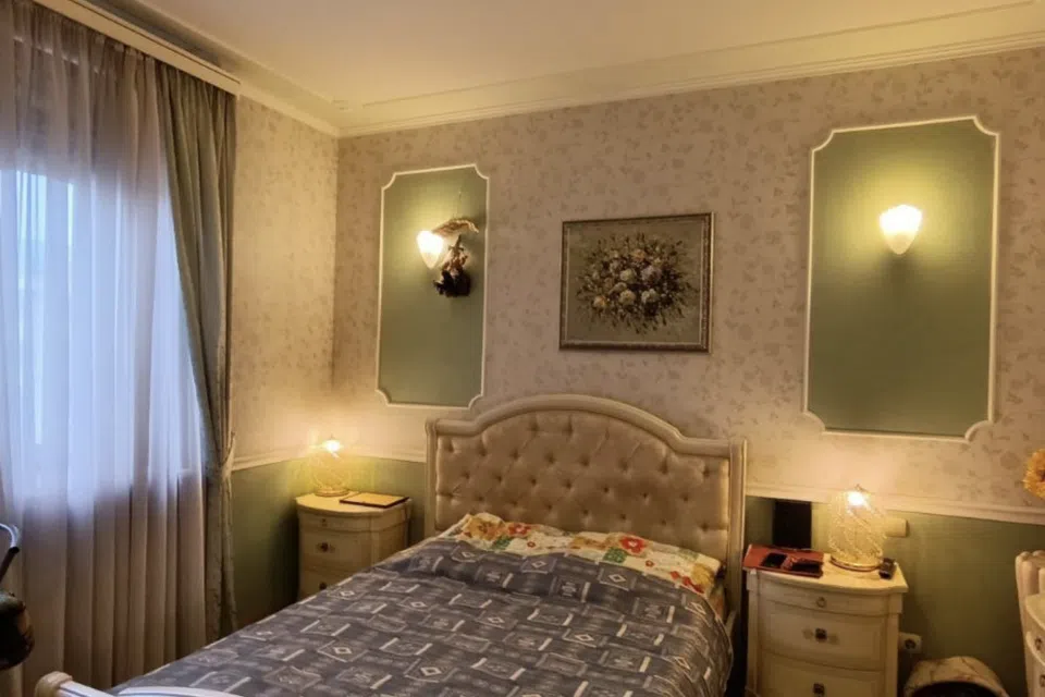 Продаётся 4-комнатная квартира, 196 м²