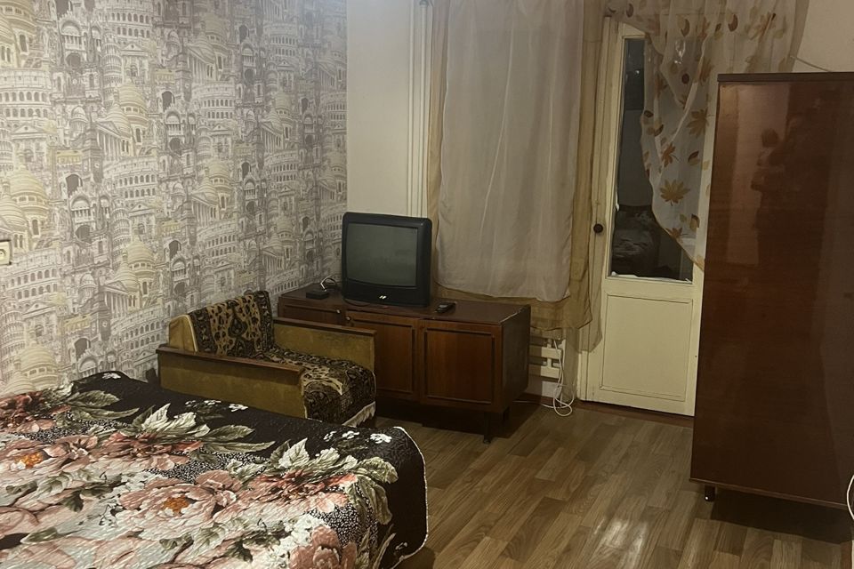 Сдаётся 2-комнатная квартира, 38 м²