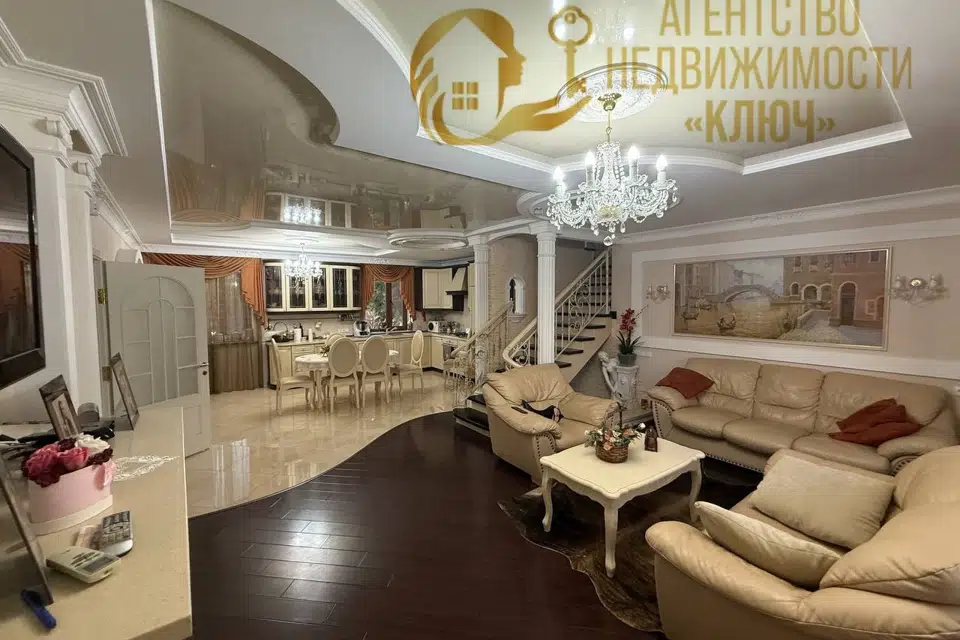 Продаётся 2-этажный дом, 210 м²