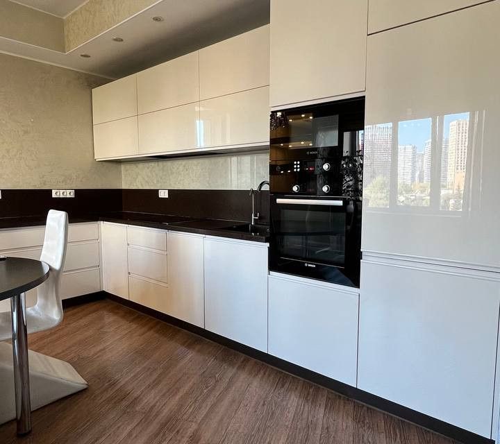 Продаётся 4-комнатная квартира, 128.5 м²