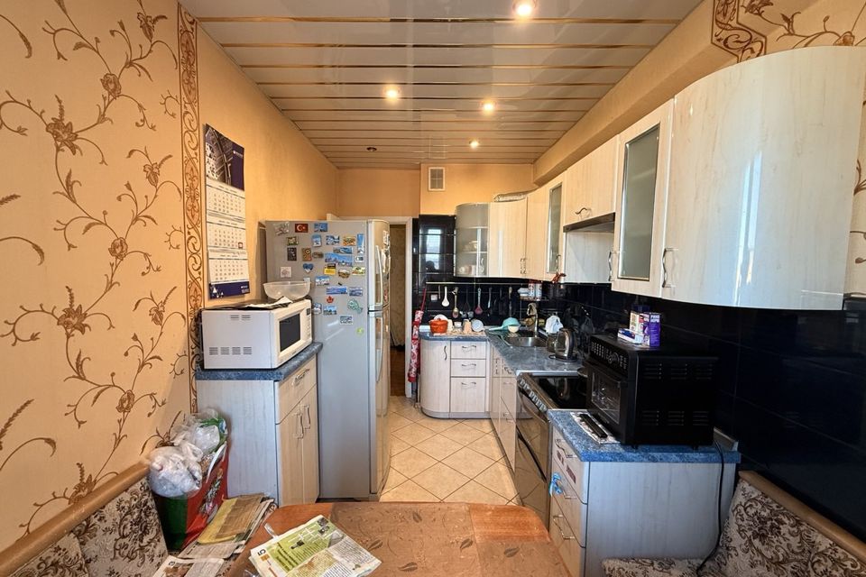 Продаётся 3-комнатная квартира, 64.2 м²