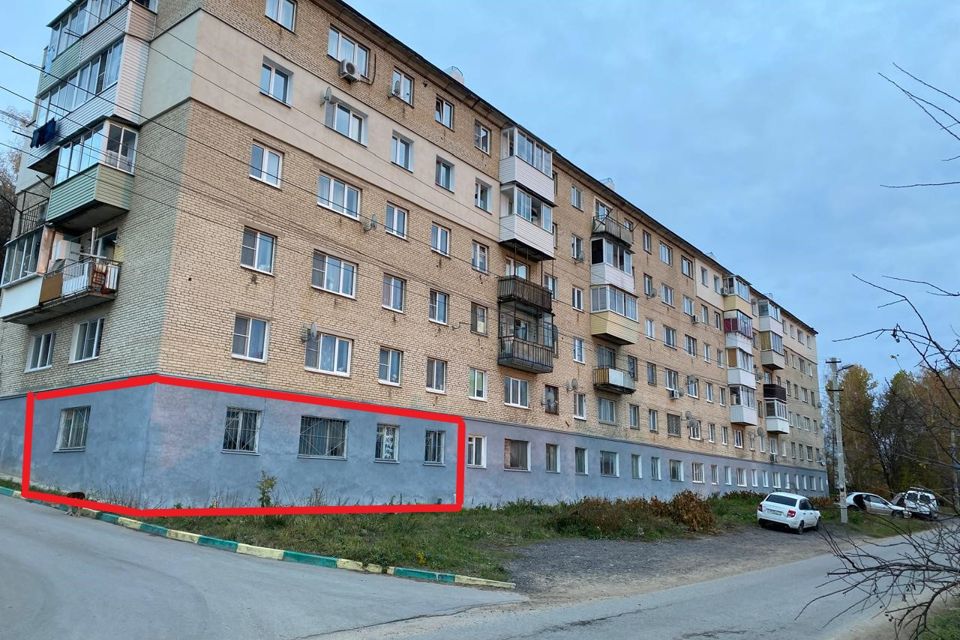 Продаётся 4-комнатная квартира, 61.3 м²