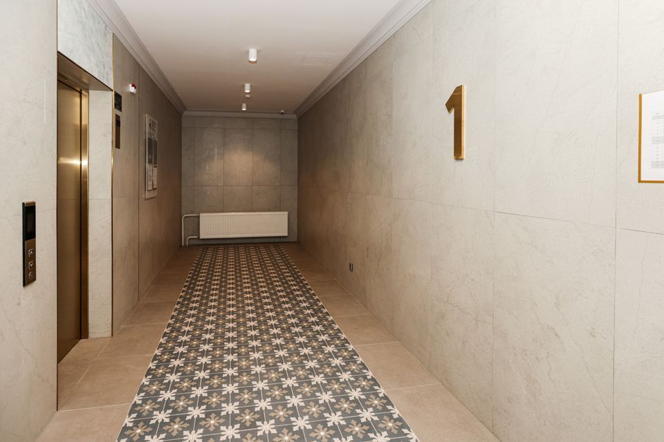 Продаётся 4-комнатная квартира, 163.9 м²
