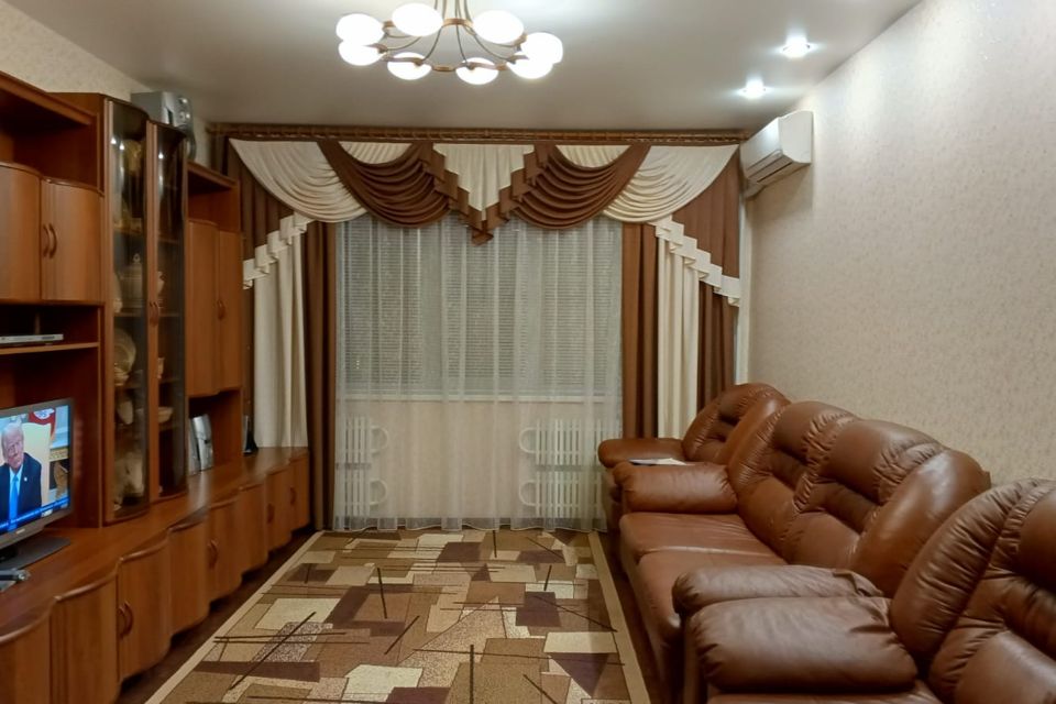 Продаётся 3-комнатная квартира, 71.7 м²