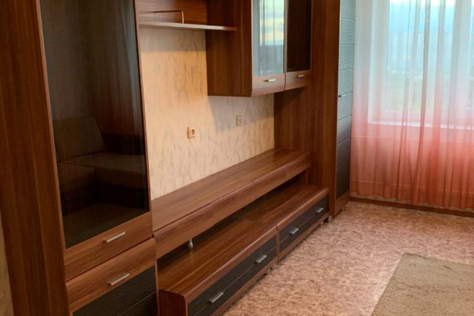 Продаётся 1-комнатная квартира, 42.1 м²