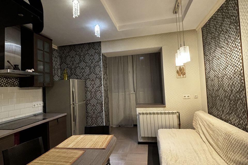 Сдаётся 2-комнатная квартира, 68 м²
