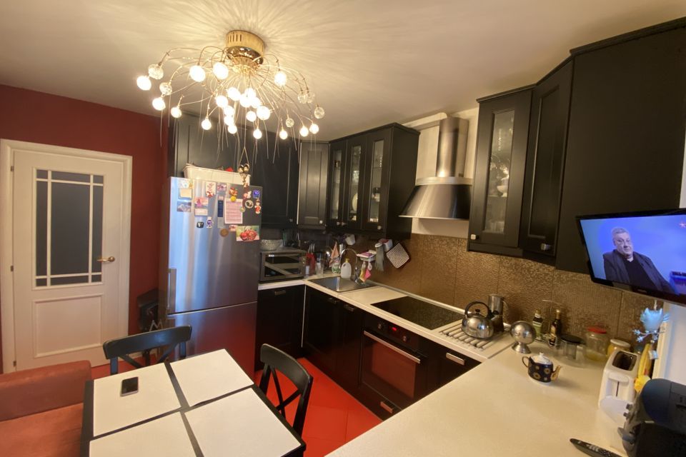 Продаётся 2-комнатная квартира, 56.6 м²