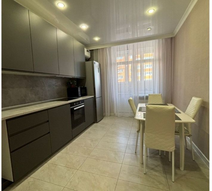 Продаётся 2-комнатная квартира, 63.8 м²