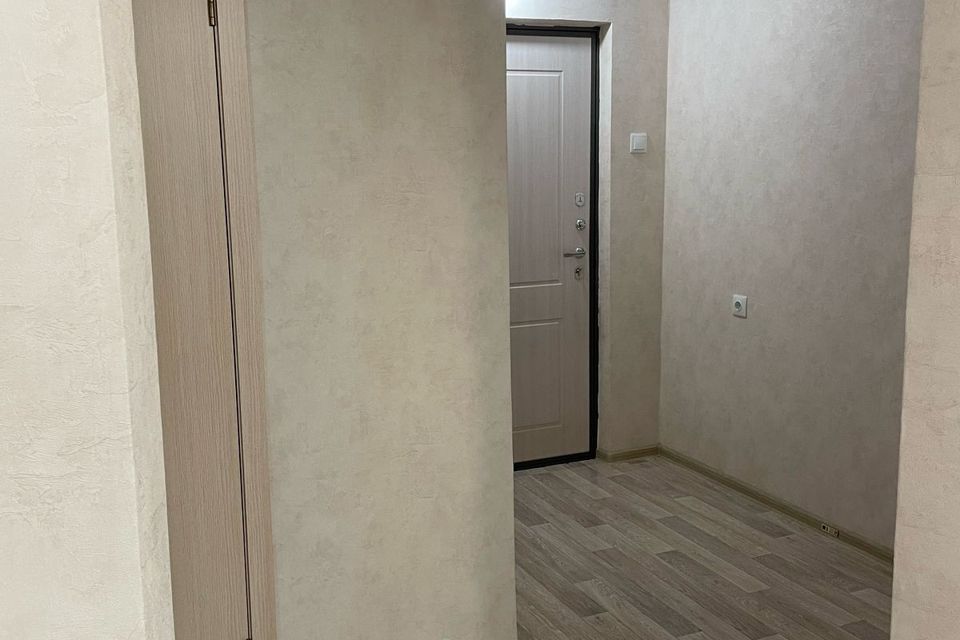 Сдаётся 1-комнатная квартира, 42 м²