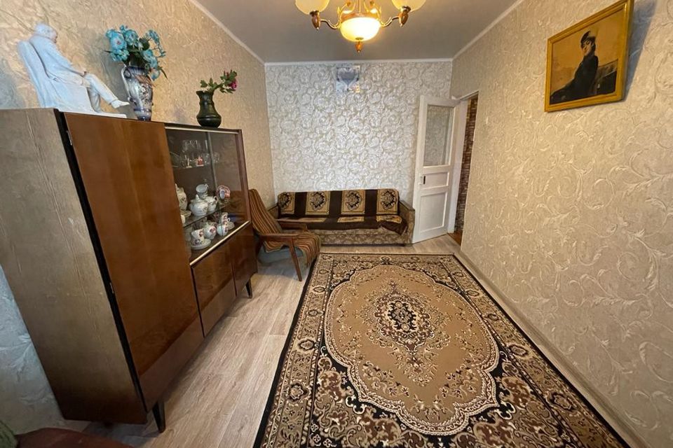 Продаётся 3-комнатная квартира, 53.5 м²