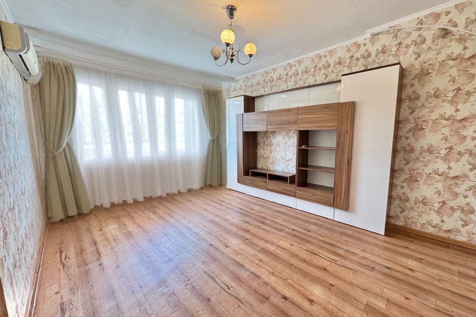 Продаётся 3-комнатная квартира, 65.9 м²