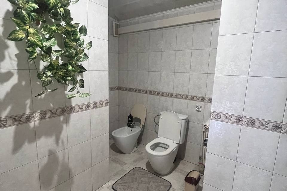 Продаётся 2-этажный дом, 270 м²