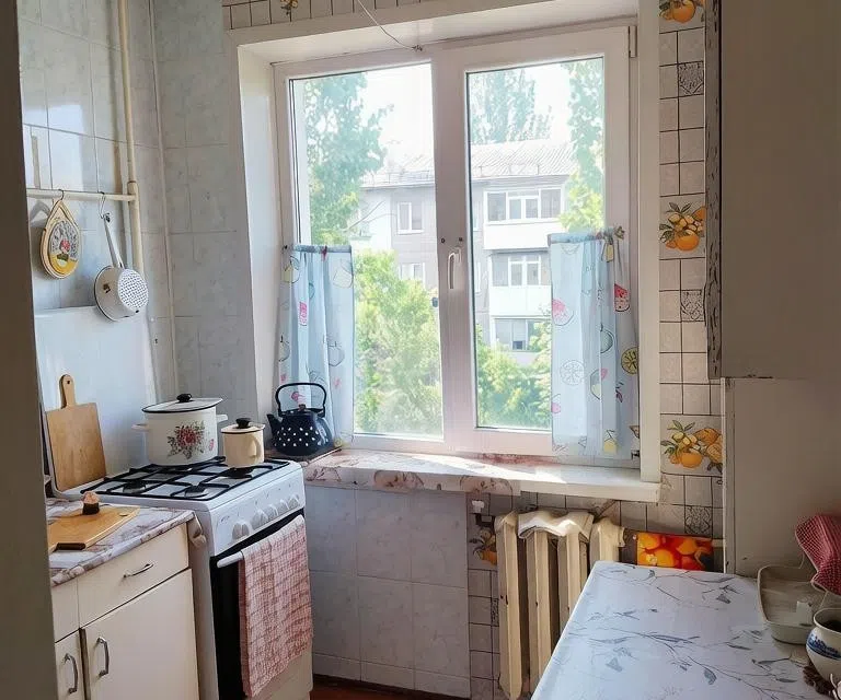 Продаётся 3-комнатная квартира, 47.5 м²