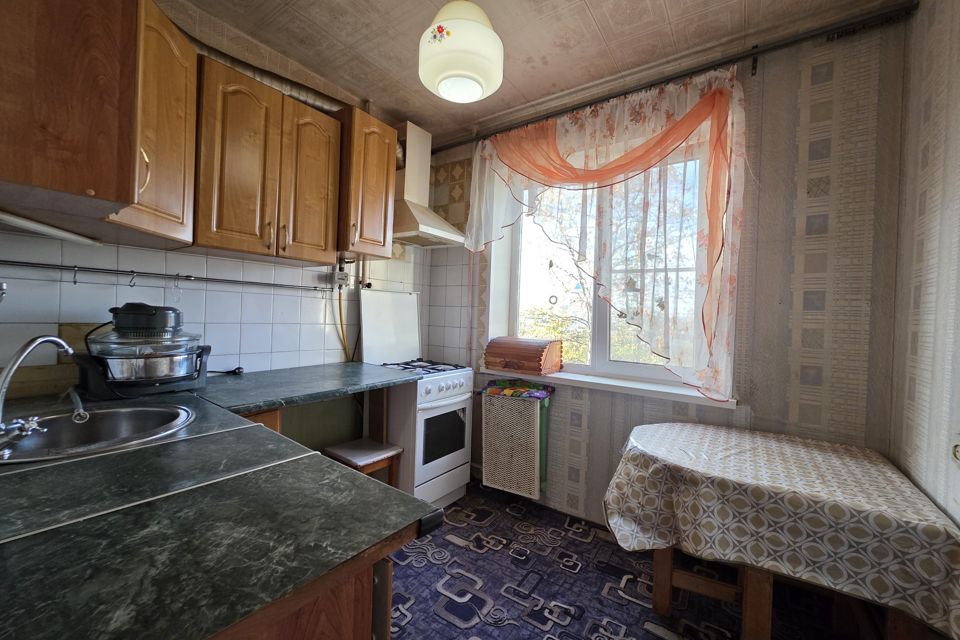 Продаётся 3-комнатная квартира, 57 м²