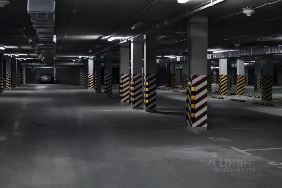 Продаётся машиноместо, 13.5 м²