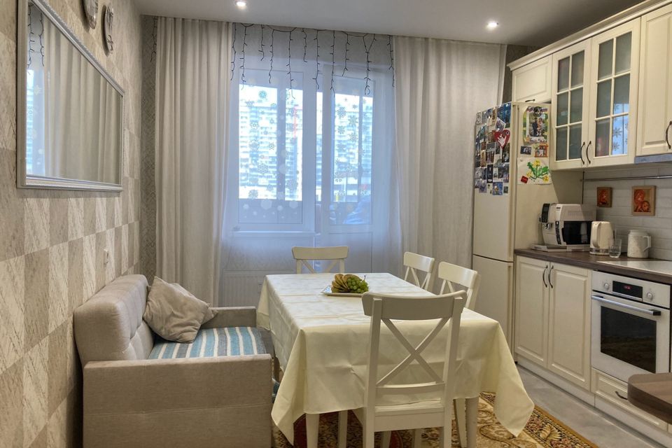 Продаётся 2-комнатная квартира, 64.4 м²