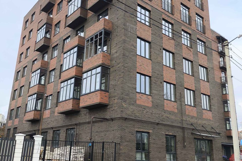 Продаётся 1-комнатная квартира, 56.3 м²