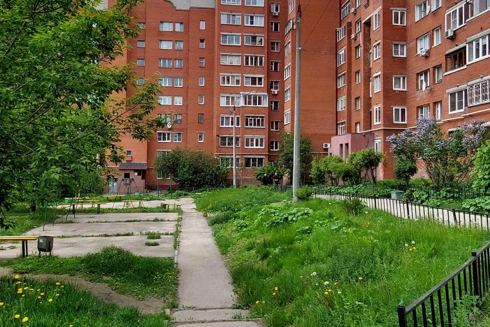 Продаётся 3-комнатная квартира, 63 м²