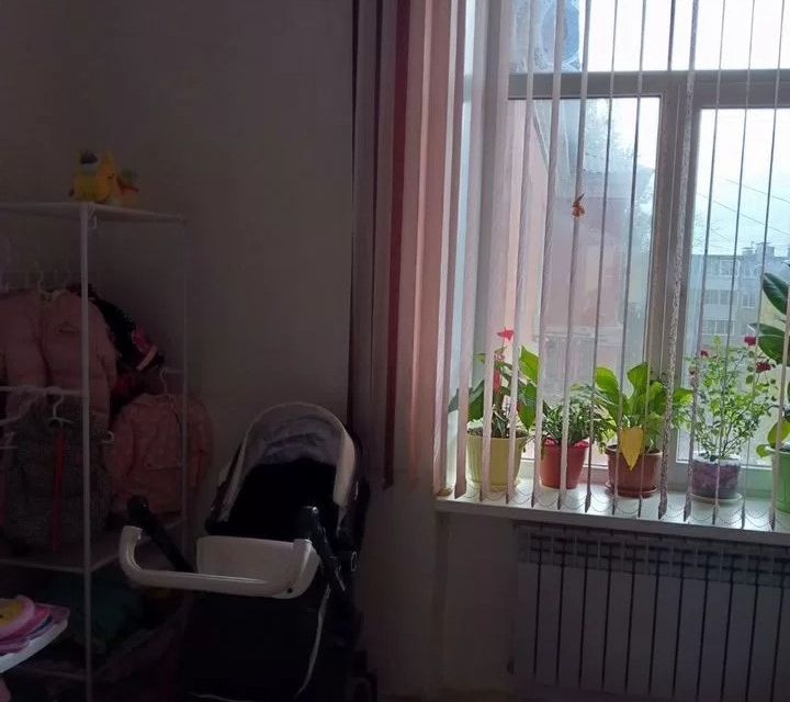 Продаётся 3-комнатная квартира, 72 м²