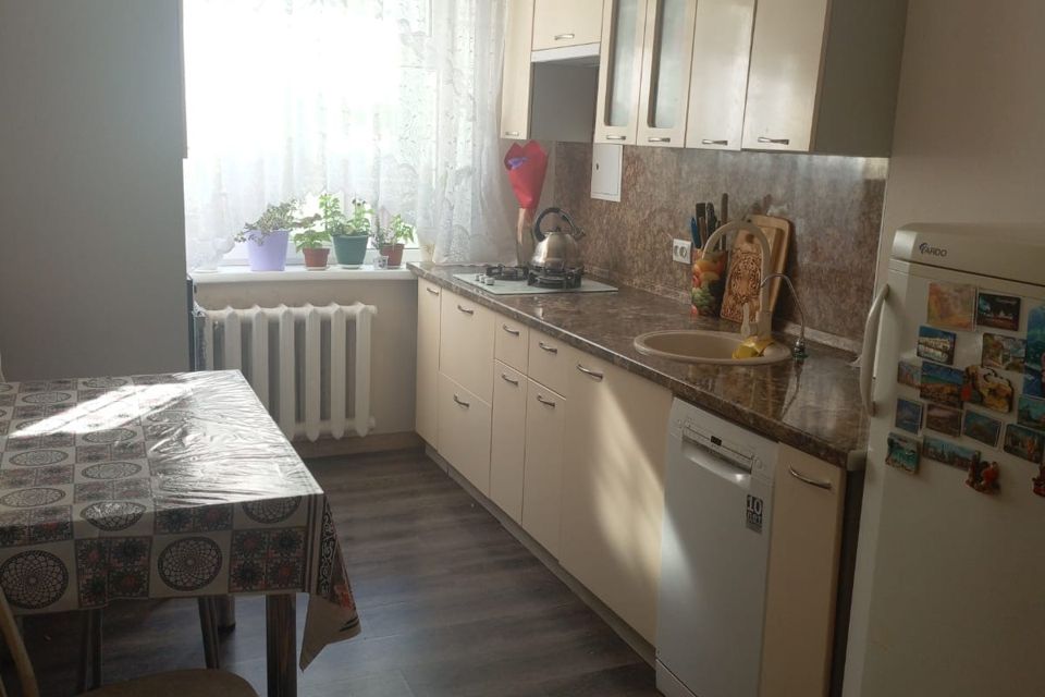 Продаётся 3-комнатная квартира, 61 м²