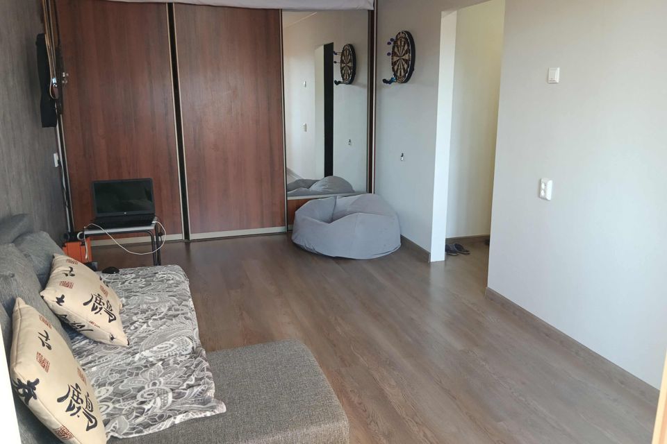 Продаётся 2-комнатная квартира, 42.8 м²