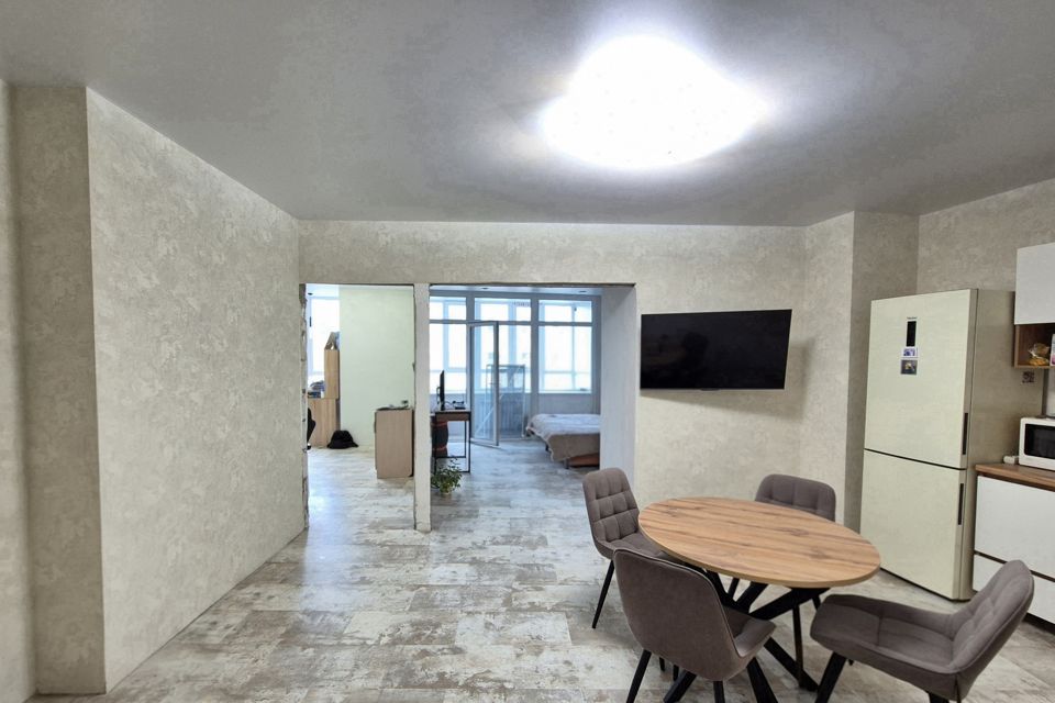 Продаётся 2-комнатная квартира, 65 м²