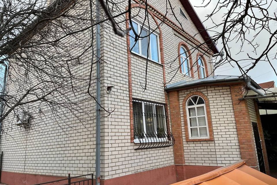 Продаётся 2-этажный дом, 120 м²