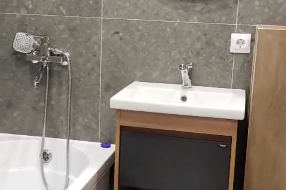 Продаётся 1-комнатная квартира, 38 м²