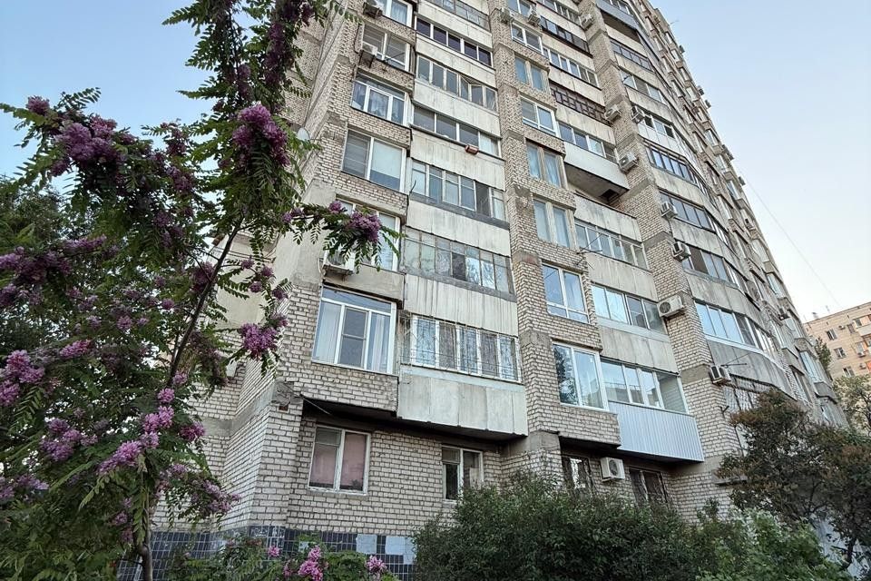 Продаётся 2-комнатная квартира, 55.8 м²
