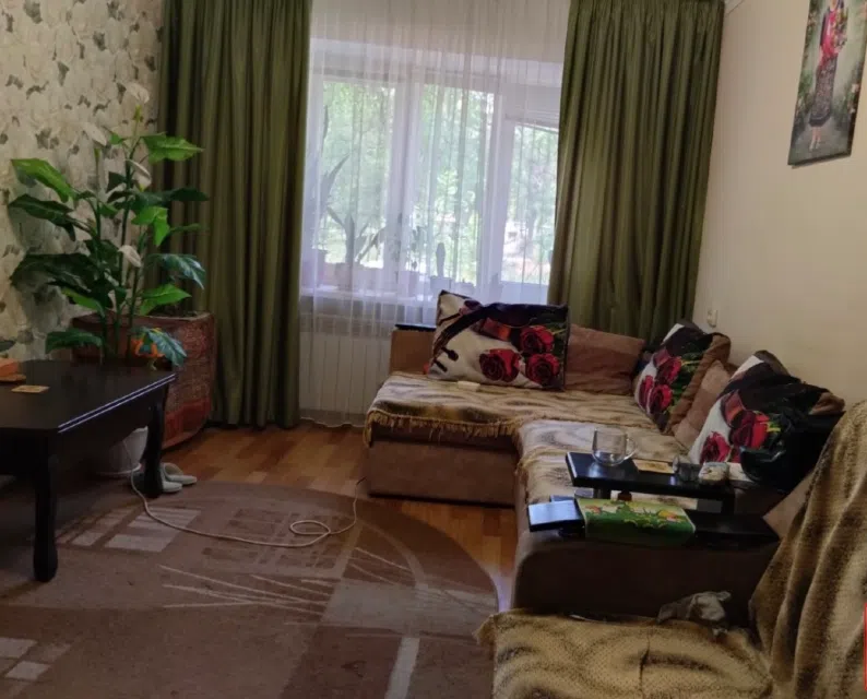 Продаётся 1-комнатная квартира, 44 м²
