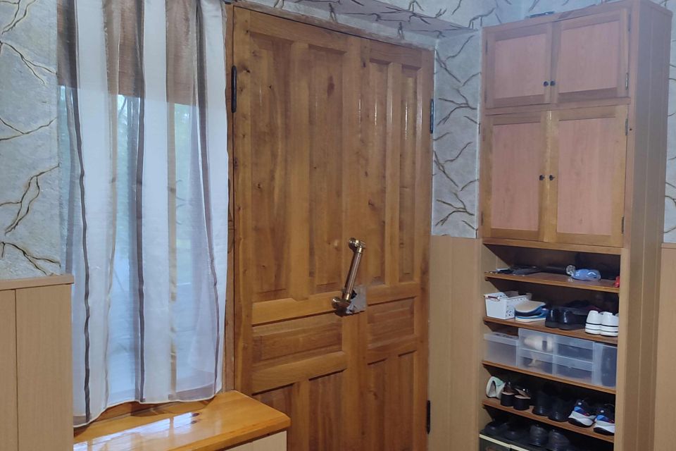 Продаётся 2-этажный дом, 185 м²