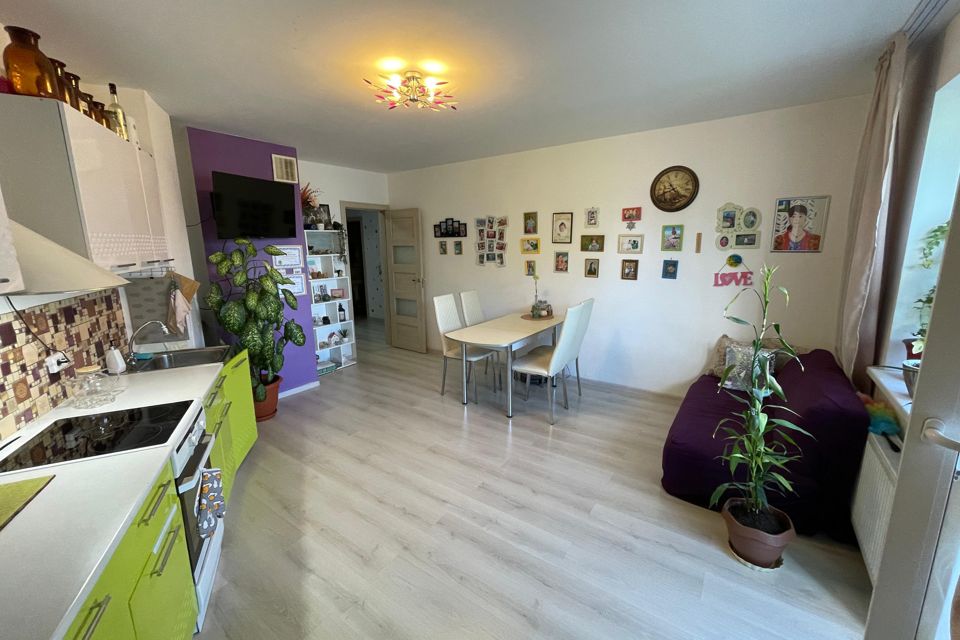 Продаётся 2-комнатная квартира, 59.6 м²
