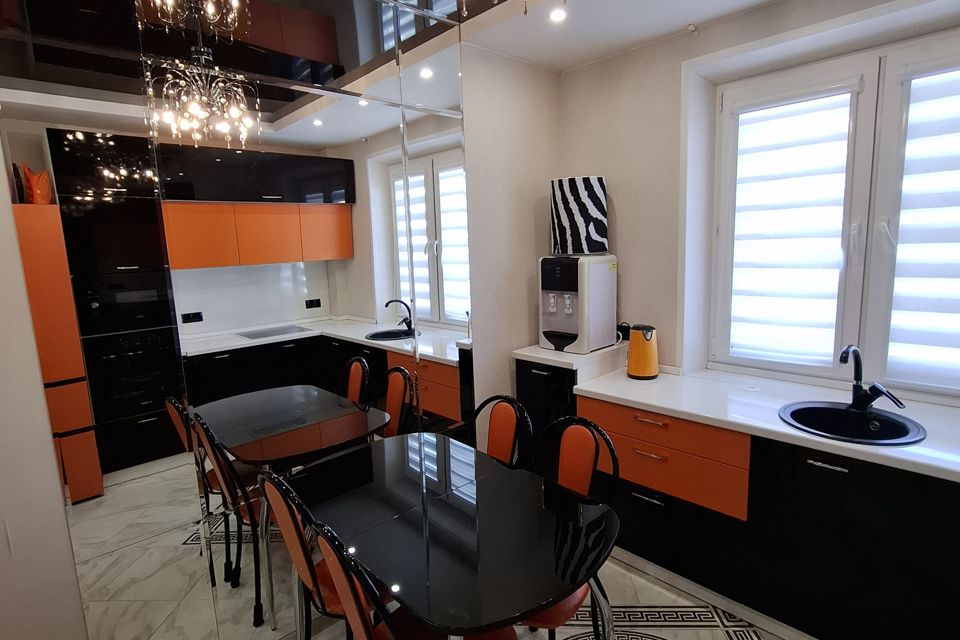Продаётся 2-комнатная квартира, 56.2 м²