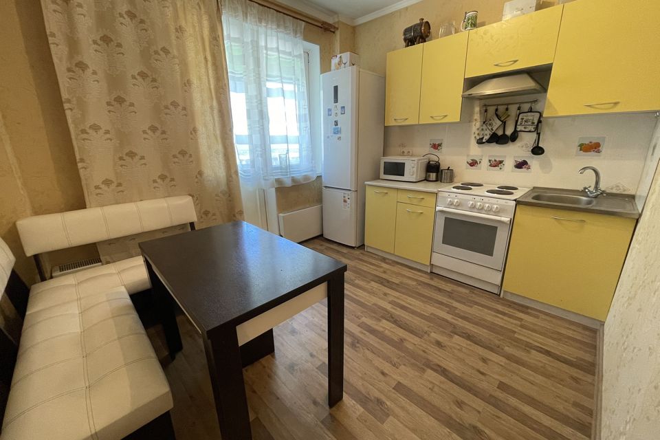 Продаётся 1-комнатная квартира, 45.2 м²