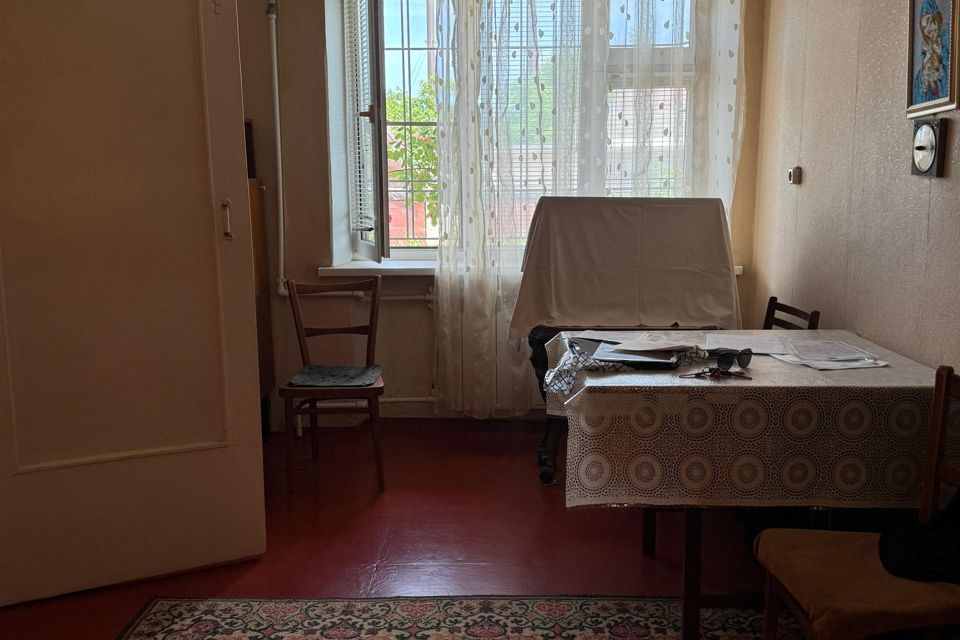 Продаётся 2-комнатная квартира, 42.2 м²