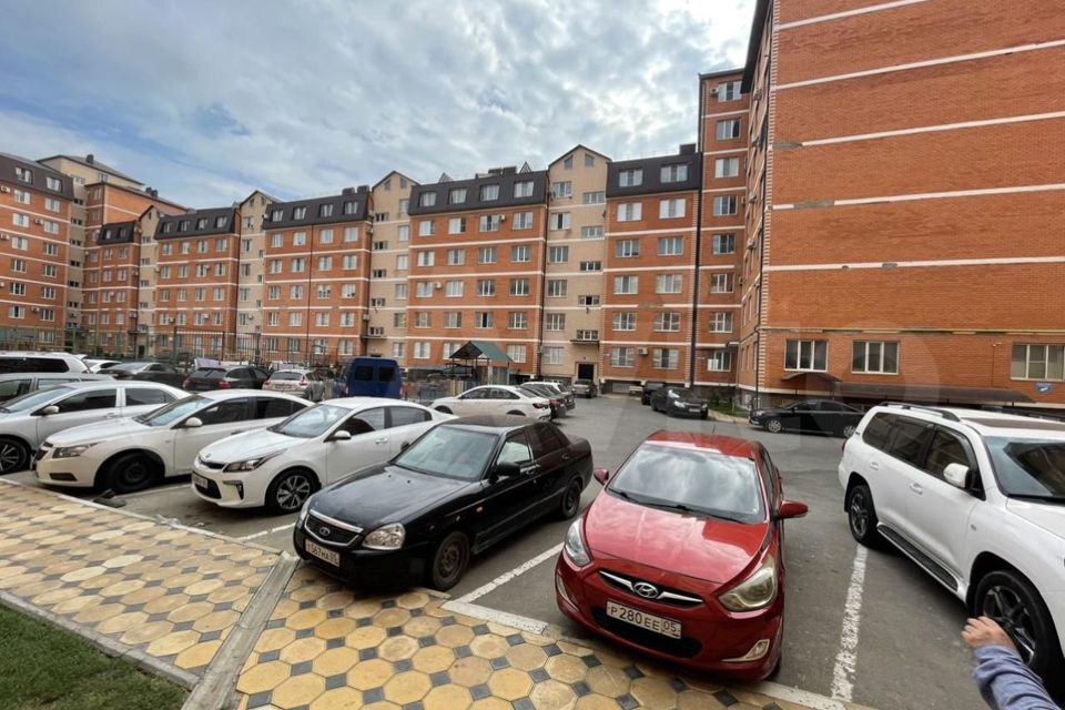 Продаётся 3-комнатная квартира, 108 м²