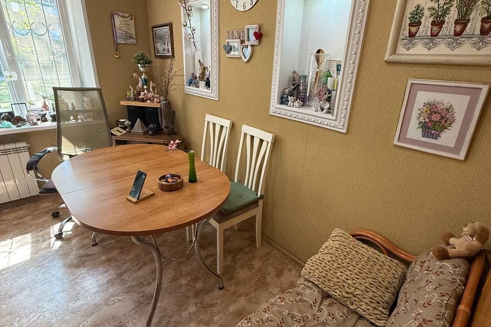 Продаётся 3-комнатная квартира, 61.6 м²