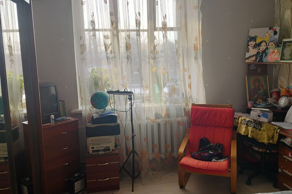 Продаётся 4-комнатная квартира, 85.9 м²