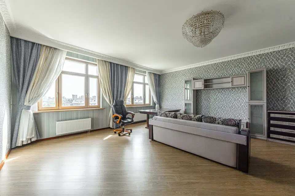 Продаётся 4-комнатная квартира, 173.3 м²