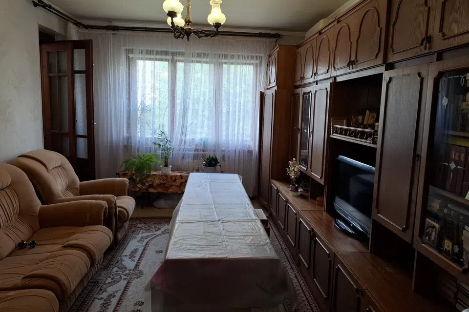 Продаётся 3-комнатная квартира, 74 м²