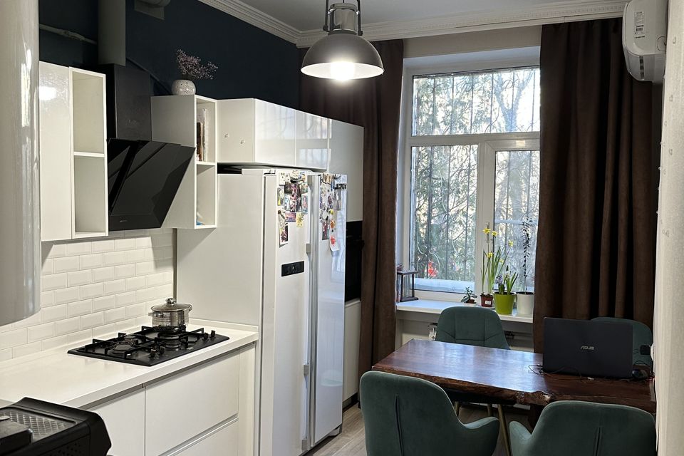 Продаётся 2-комнатная квартира, 71.3 м²