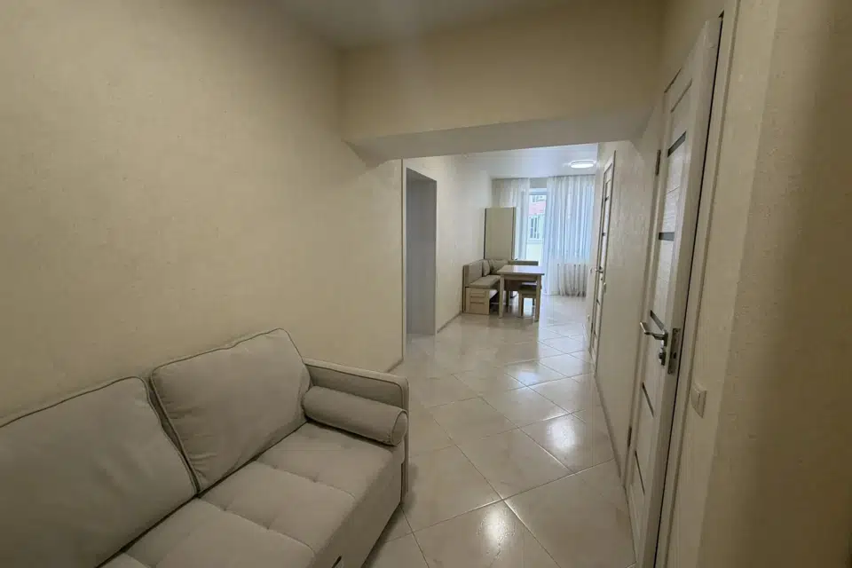 Продаётся 1-комнатная квартира, 53.3 м²