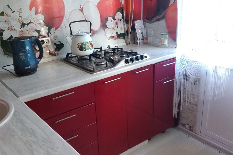 Продаётся 3-комнатная квартира, 51.4 м²