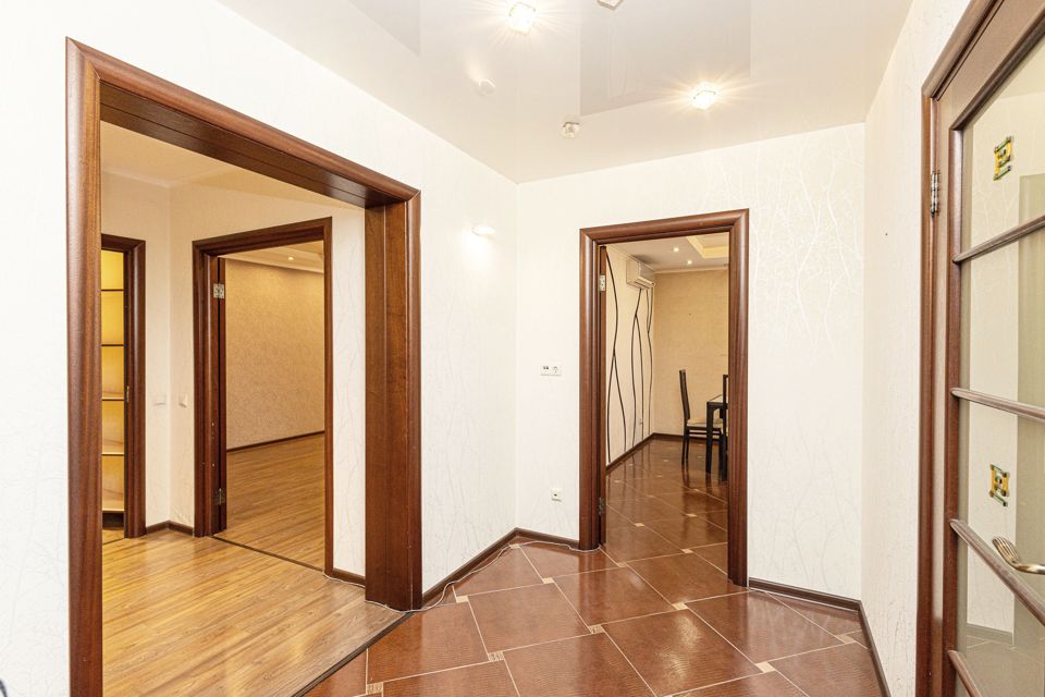 Продаётся 2-комнатная квартира, 77 м²