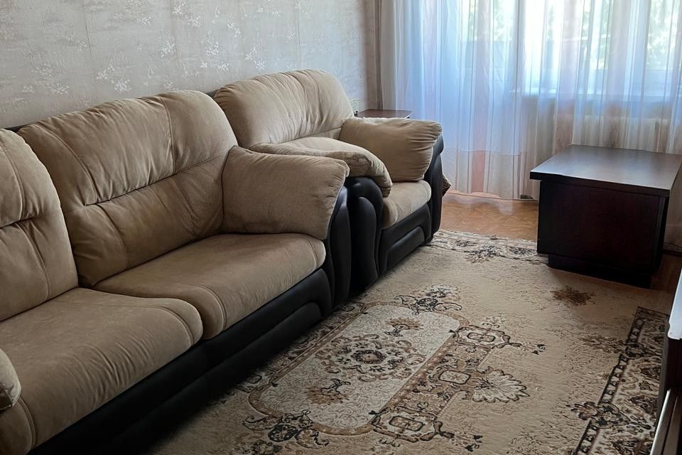 Продаётся 2-комнатная квартира, 44.8 м²
